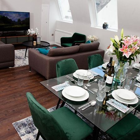 High Life Serviced Apartments - Old Town Swindon Buitenkant foto