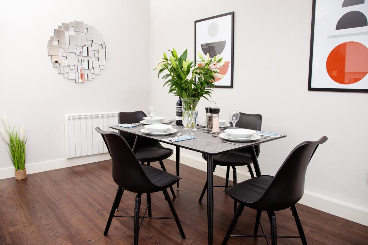 High Life Serviced Apartments - Old Town Swindon Buitenkant foto