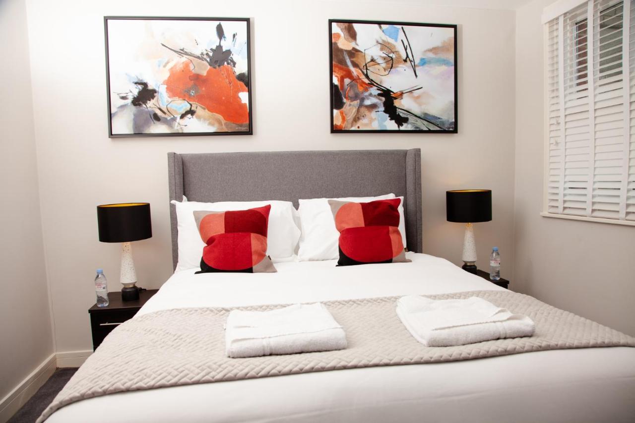High Life Serviced Apartments - Old Town Swindon Buitenkant foto