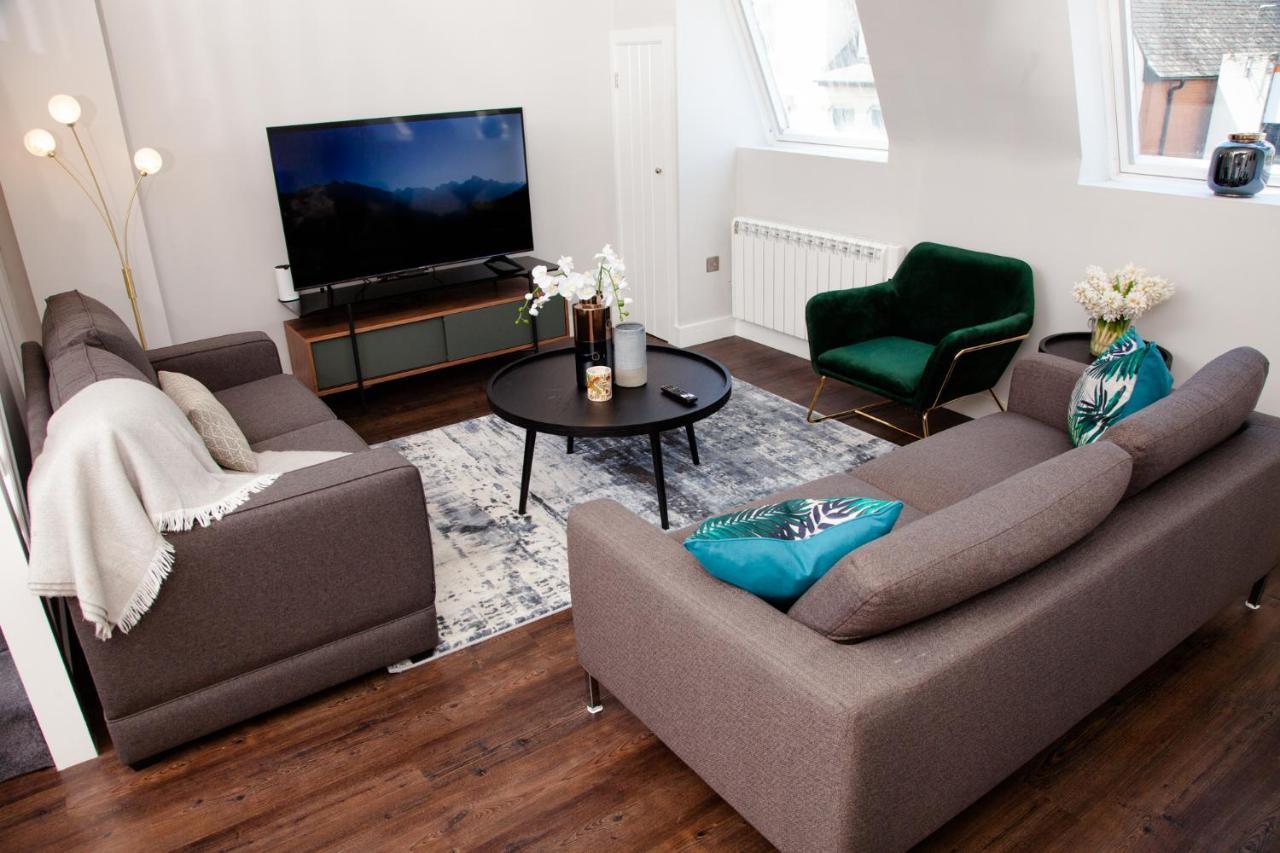 High Life Serviced Apartments - Old Town Swindon Buitenkant foto