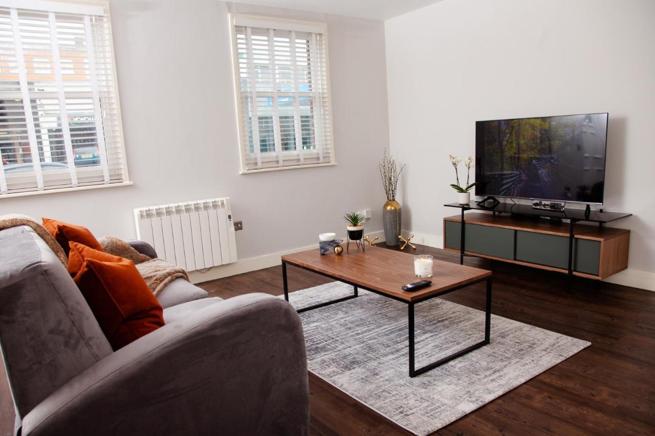 High Life Serviced Apartments - Old Town Swindon Buitenkant foto