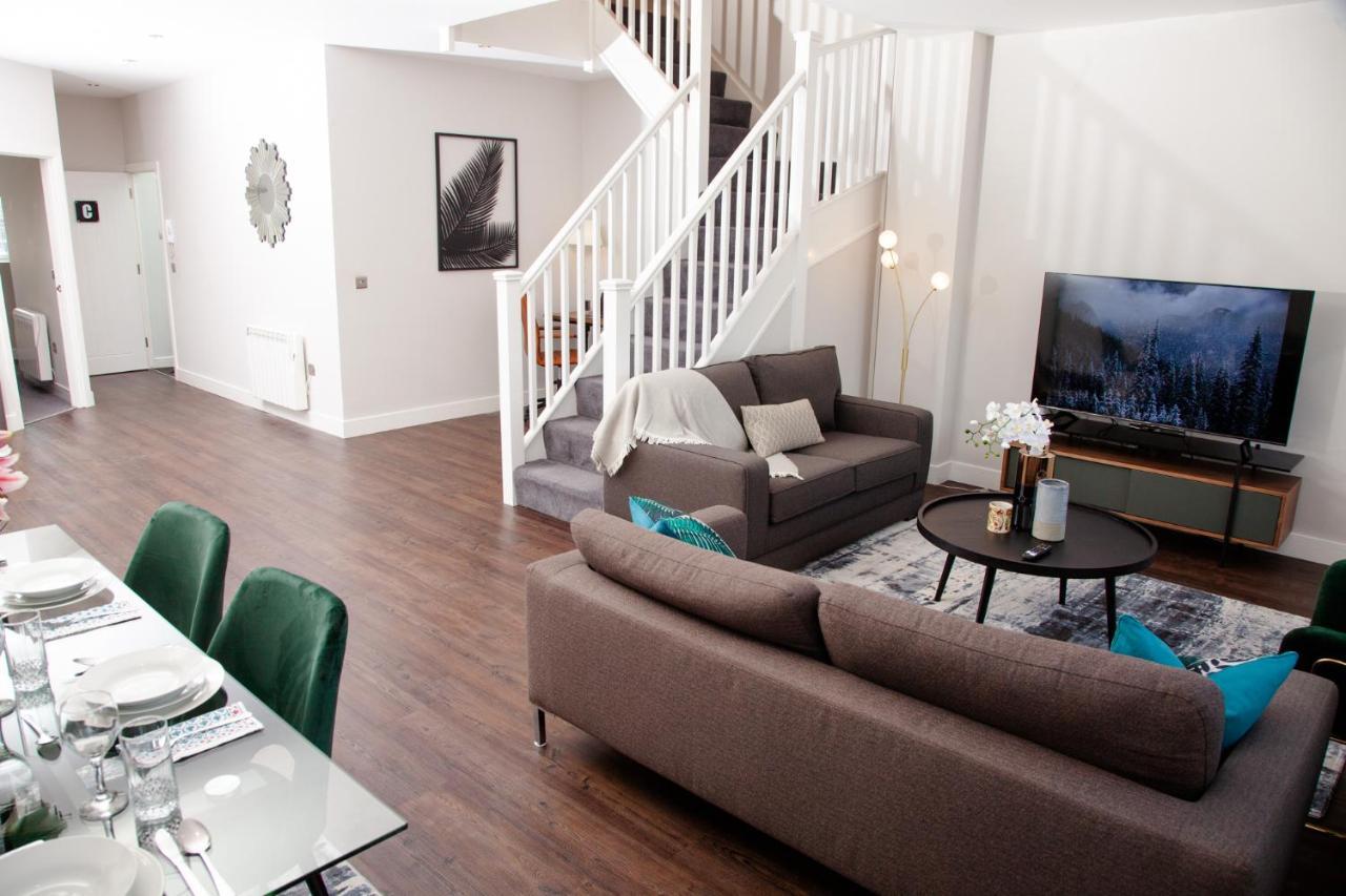High Life Serviced Apartments - Old Town Swindon Buitenkant foto