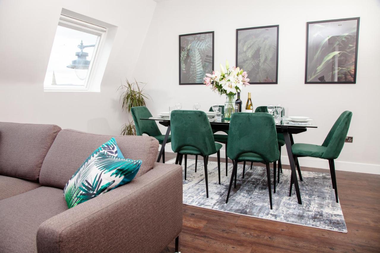 High Life Serviced Apartments - Old Town Swindon Buitenkant foto