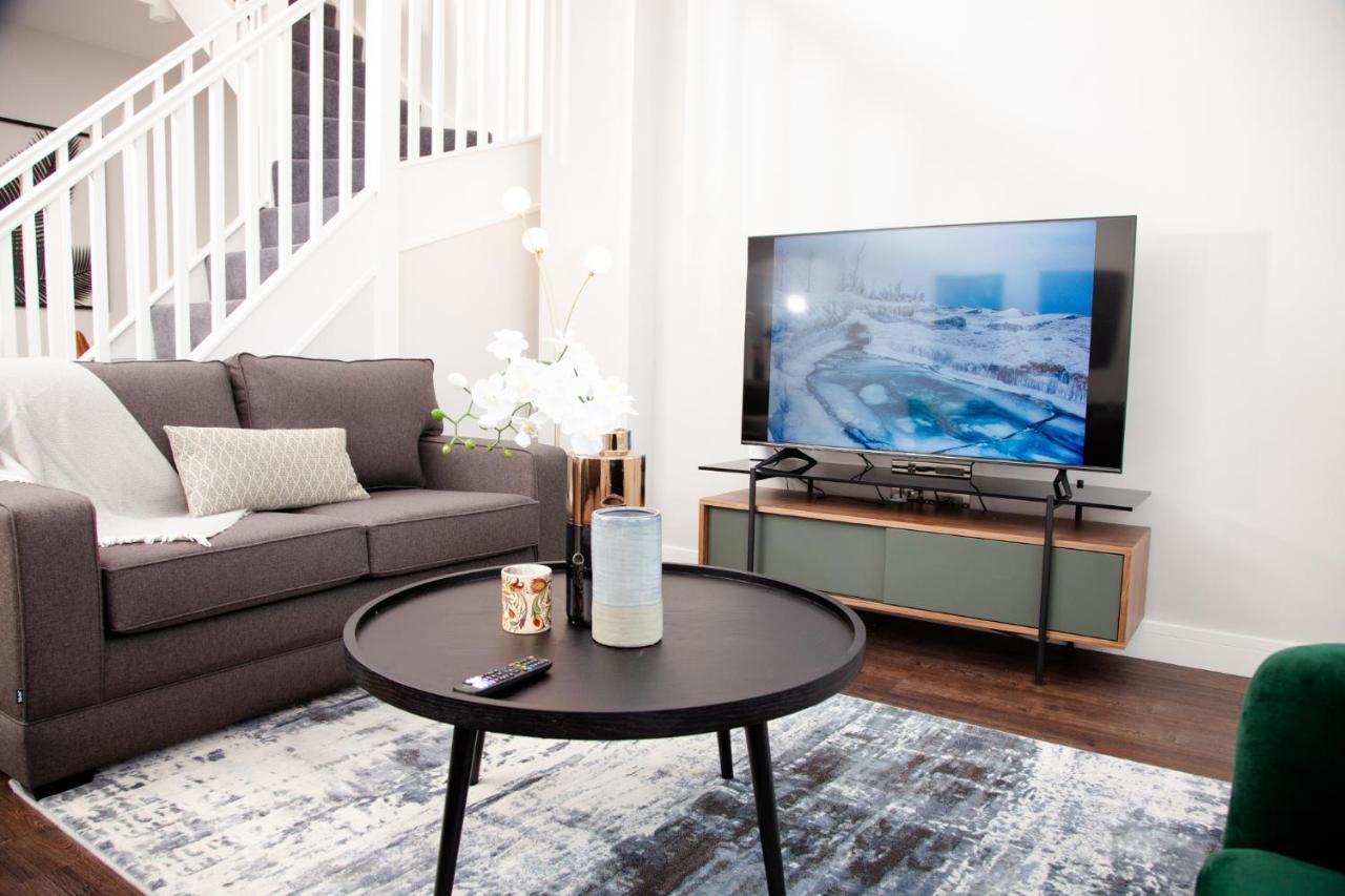 High Life Serviced Apartments - Old Town Swindon Buitenkant foto