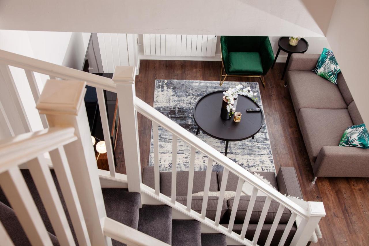 High Life Serviced Apartments - Old Town Swindon Buitenkant foto