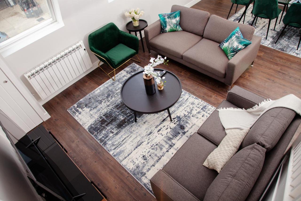 High Life Serviced Apartments - Old Town Swindon Buitenkant foto