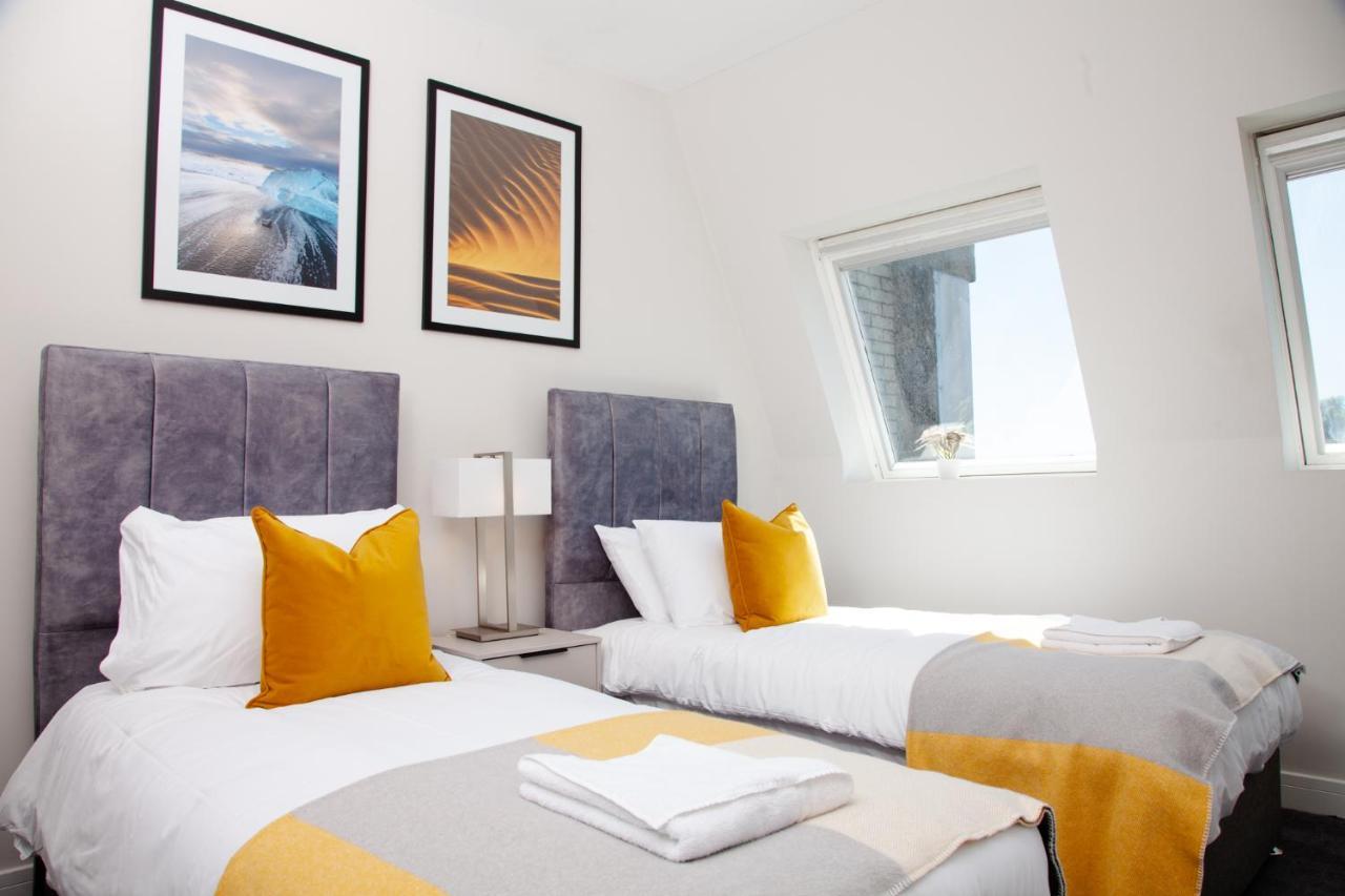 High Life Serviced Apartments - Old Town Swindon Buitenkant foto
