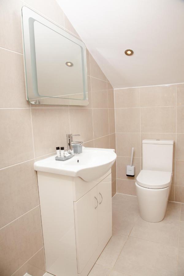 High Life Serviced Apartments - Old Town Swindon Buitenkant foto